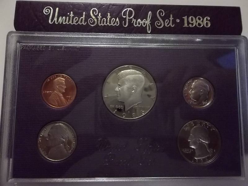 lot 41 image: 1986 US Proof Set In Original Box