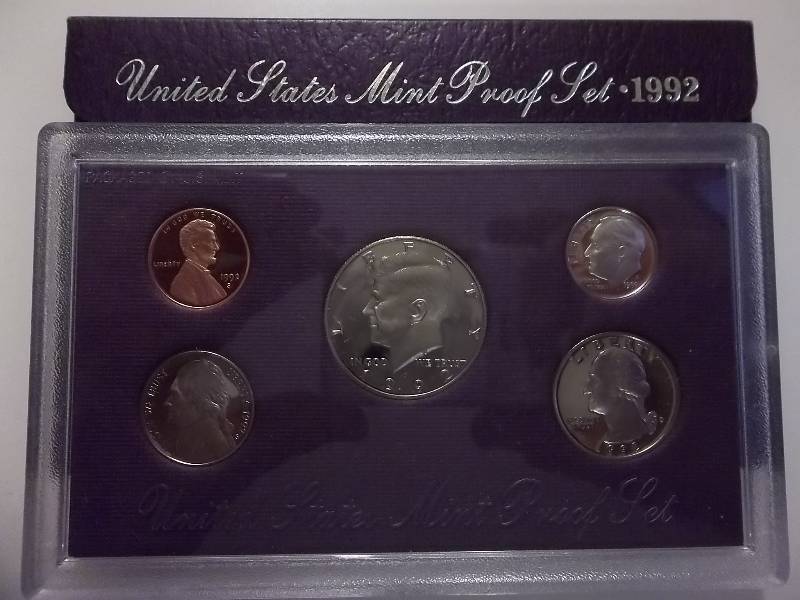 lot 47 image: 1992 US Proof Set With Original Box & Info