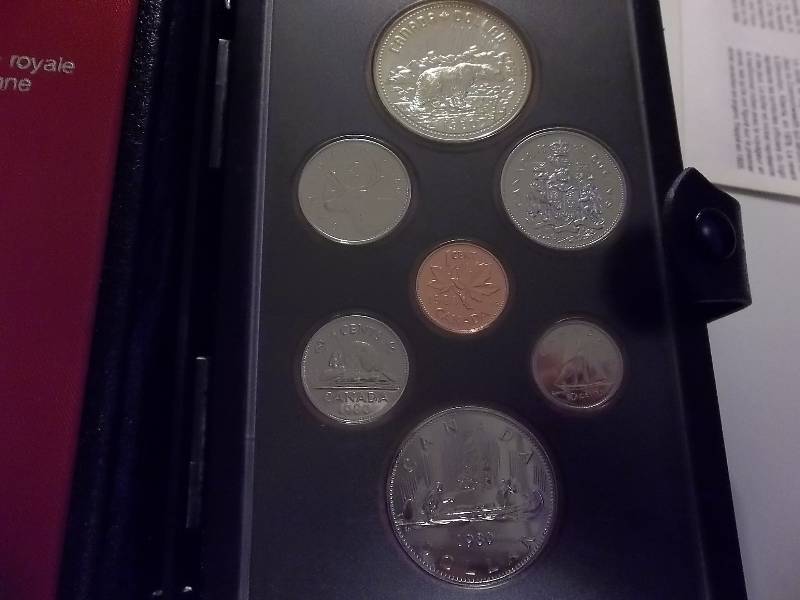 lot 58 image: 1980 Canadian Proof Set Contains 2- Dollars, Half Dollar, Quarters, Dime, Nickel, Cent