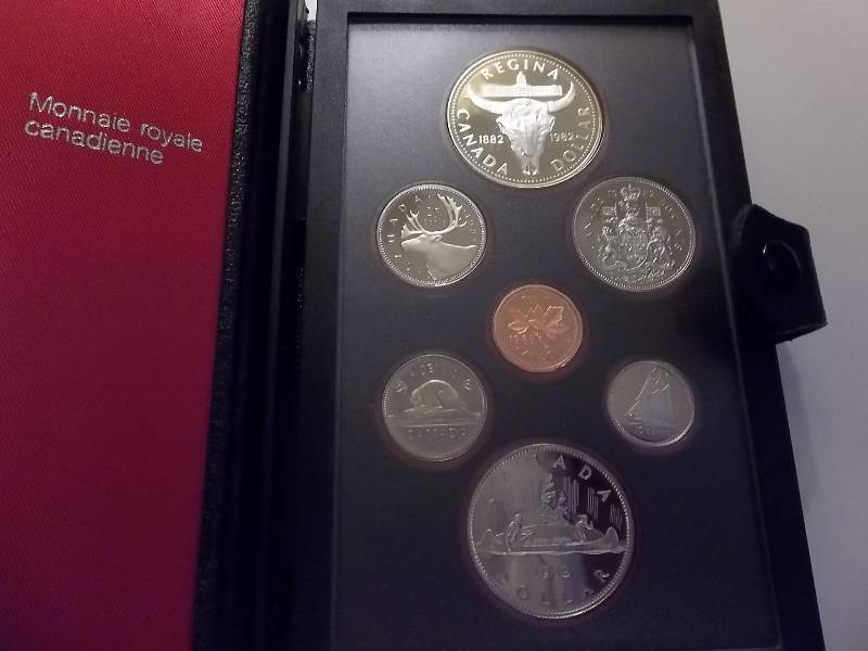 lot 60 image: 1982 Canadian Proof Set Contains 2- Dollars, Half Dollar, Quarters, Dime, Nickel, Cent