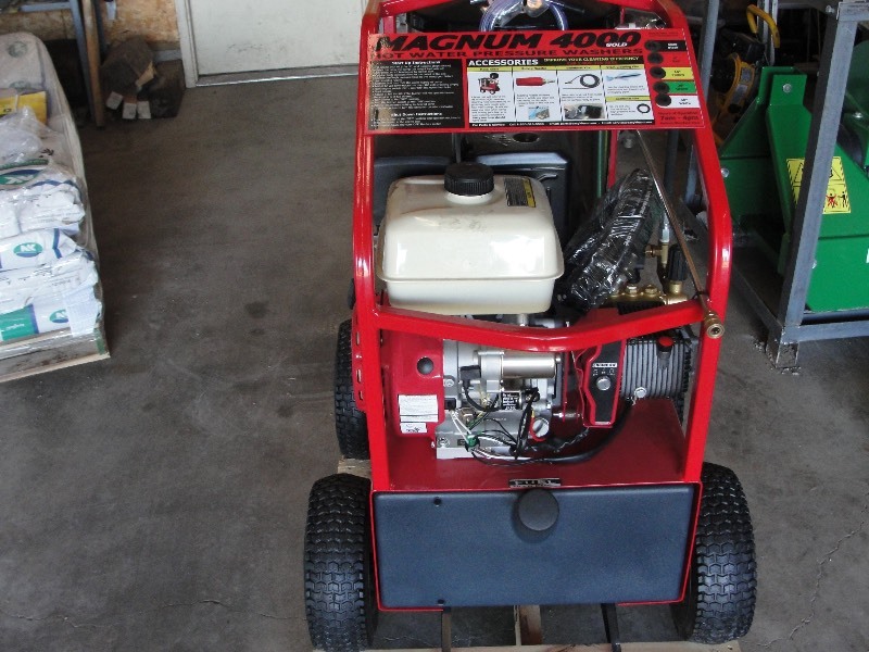 lot 4 image: NEW 4000 MAGNUM HOT WATER PRESSURE WASHER