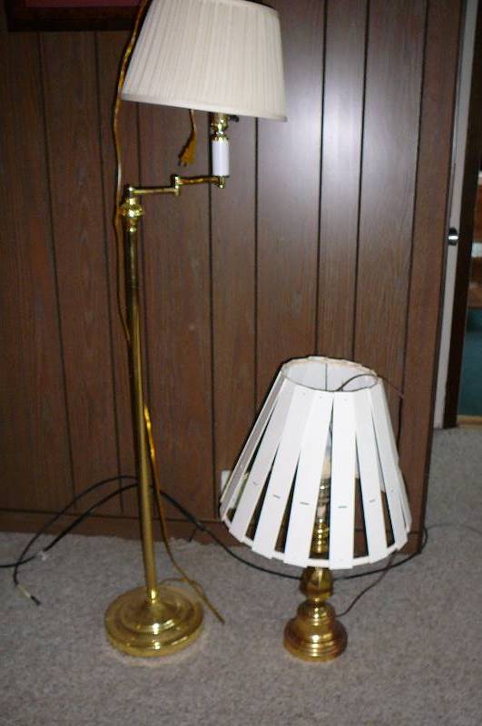 lot 13 image: Floor and Table Lamps