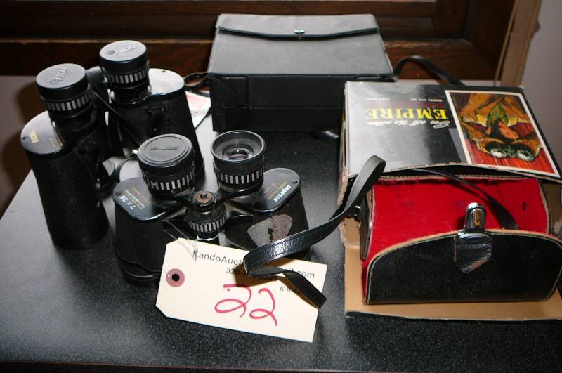 lot 22 image: Lot of Binoculars