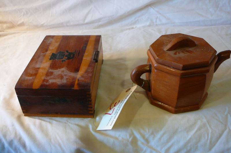 lot 37 image: Hand crafted wooden items teapot & wooden box