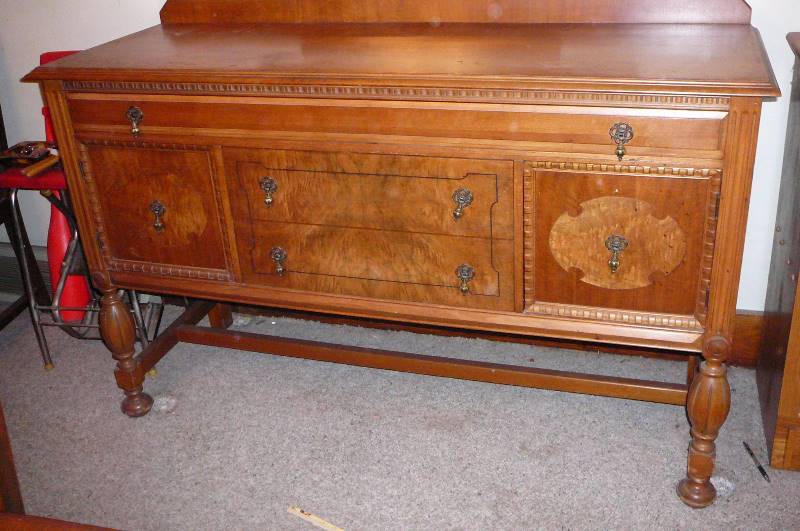 lot 79 image: Wooden Buffet