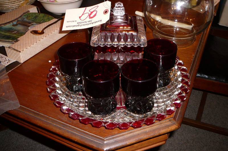 lot 89 image: Glasses, Candy dish and Platter