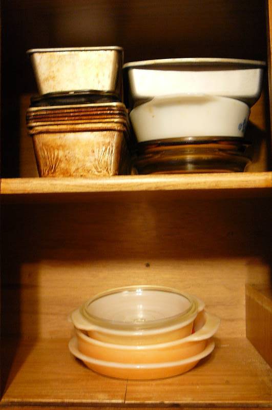 lot 119 image: Misc. Cooking pans