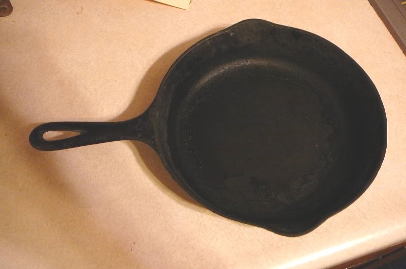 lot 123 image: Cast Iron pan #6 Wagener wear