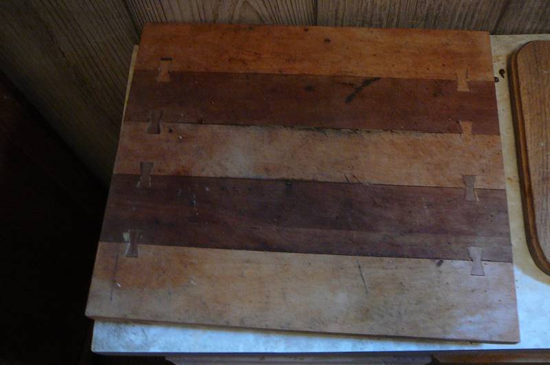 lot 149 image: 2 Cutting Board, Broom and Dust pan