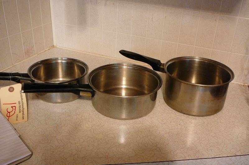 lot 152 image: 3-Pans great for camping