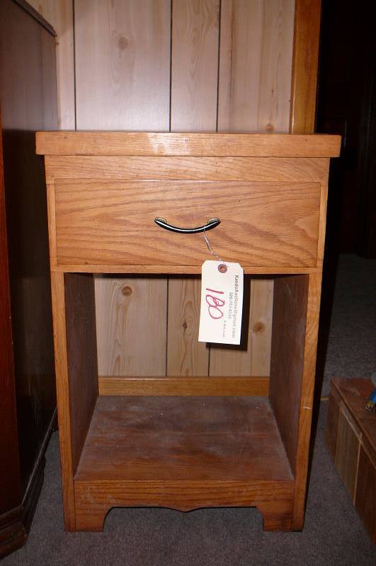 lot 180 image: Oak stand