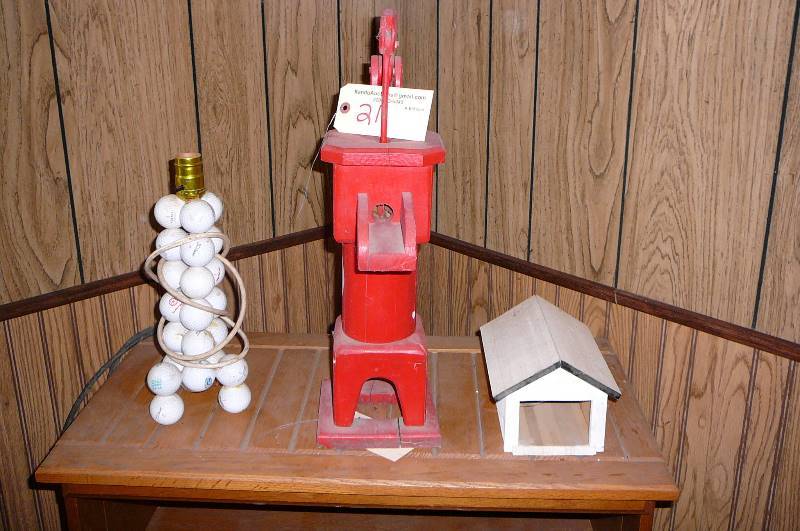 lot 211 image: Lot of Home Dcor