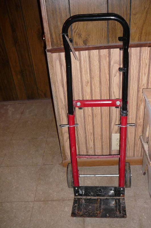 lot 255 image: 2 Wheel Cart