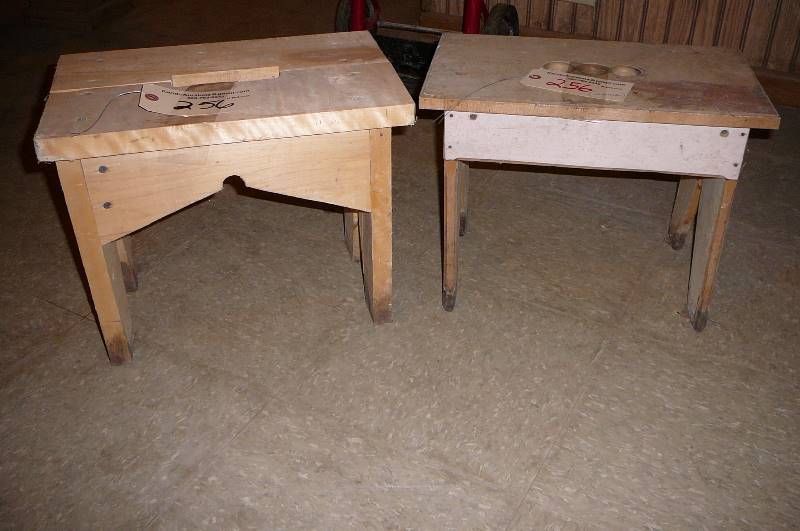 lot 256 image: Wooden Stools