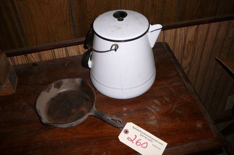 lot 260 image: Porcelian Coffee Pot & Castiron Pan