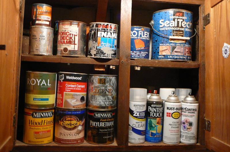 lot 310 image: Shop Supplies
