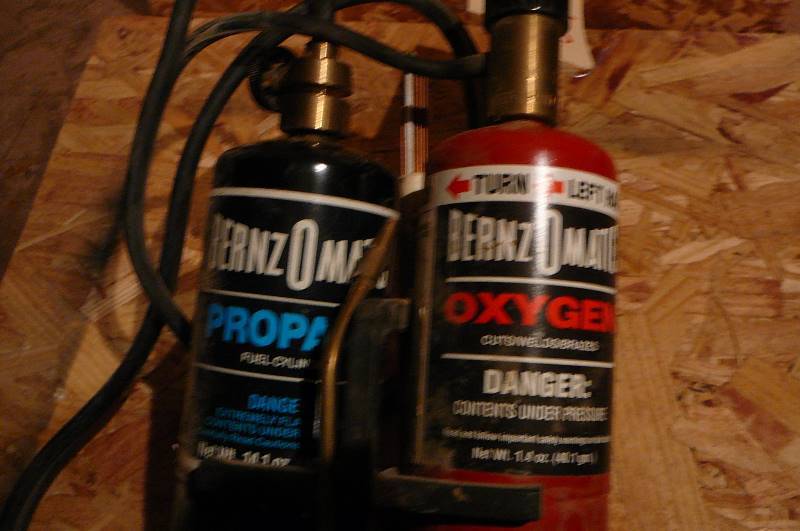 lot 317 image: Bernz-O-Matic Torch Set