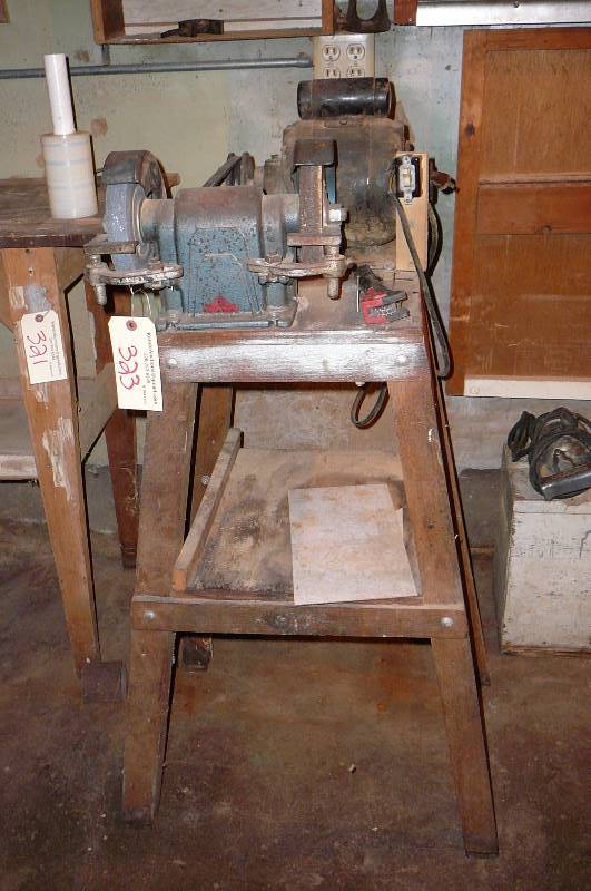 lot 323 image: Bench Grinder & Stand