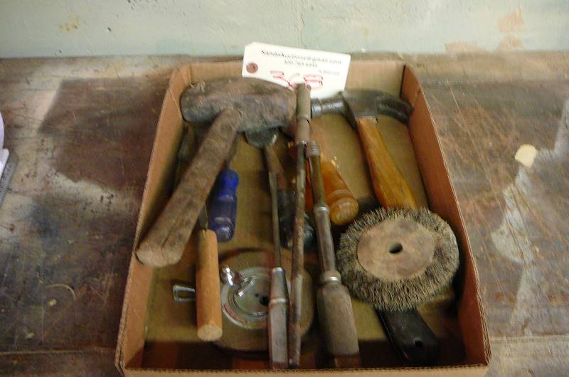lot 368 image: lot of misc. tools