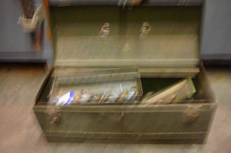 lot 385 image: Vintage Tool box with hardware & cigar box
