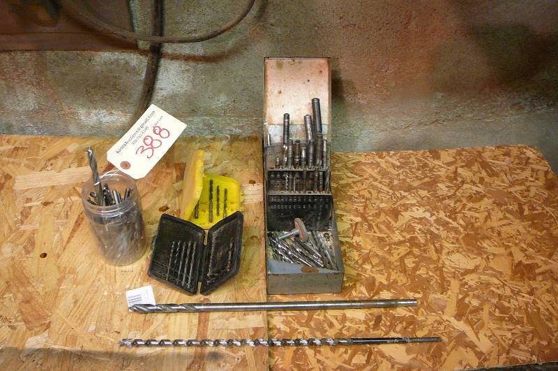 lot 388 image: Lot of assorted drill bits