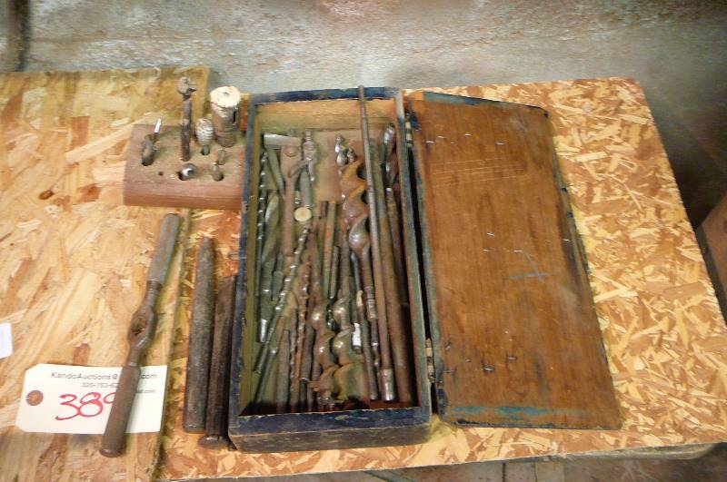 lot 389 image: lot of assorted bits drill