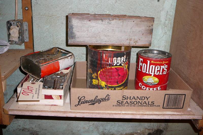 lot 406 image: lot of hardware