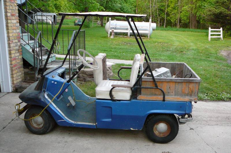 lot 438 image: Electric Golf Cart
