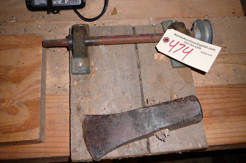 lot 474 image: Splitting wedge & bearing shaft