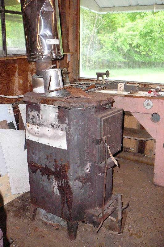 humble wood burning stove | Estate Auction #483 | K-BID