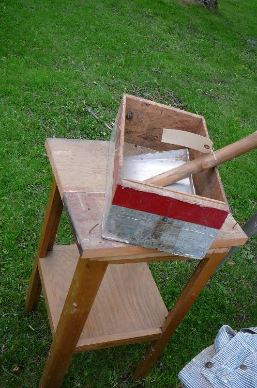 lot 457 image: Lot of misc. wooden items