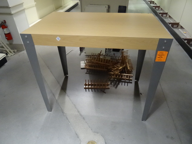 lot 176 image: Metal Framed Retail Table