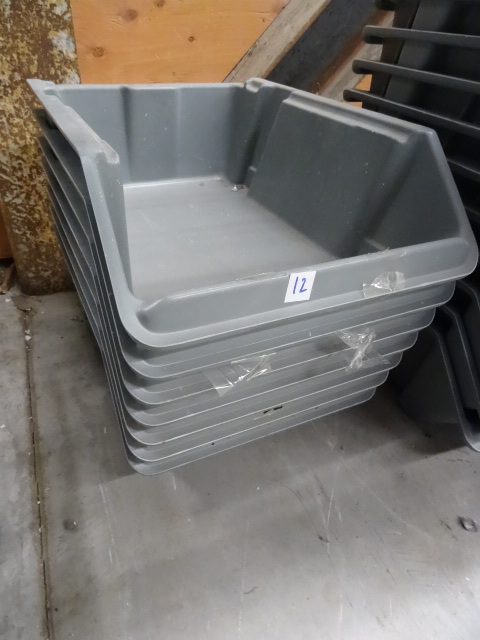 lot 12 image: Grey Nesting Tubs.
