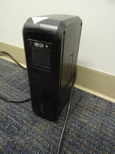 lot 114 image: Tripp Lite Smart 1000 LCD