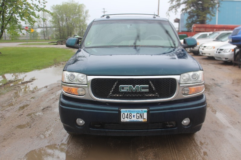 2005 GMC Yukon Denali XL 4x4