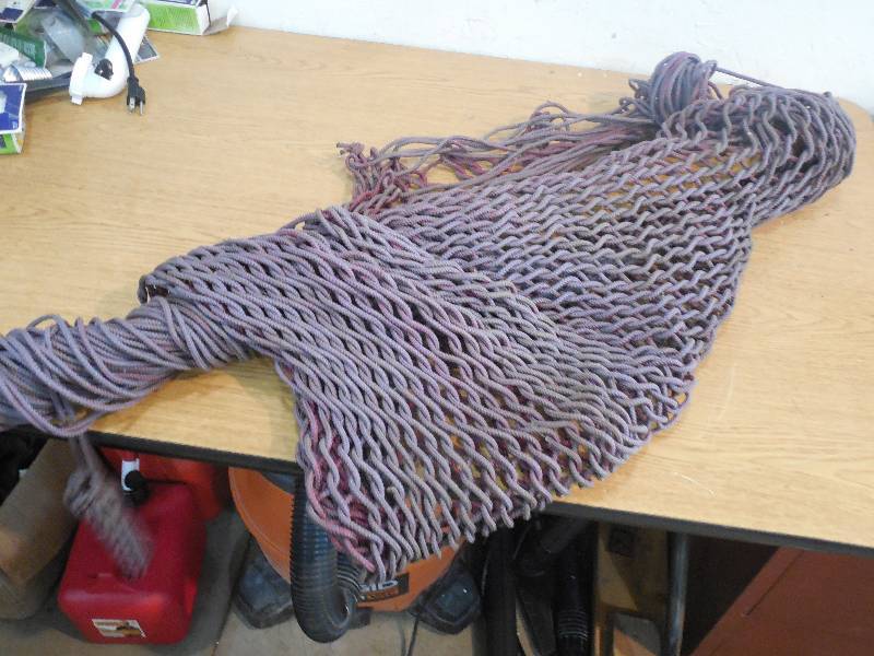 lot 23 image: Rope Hammock