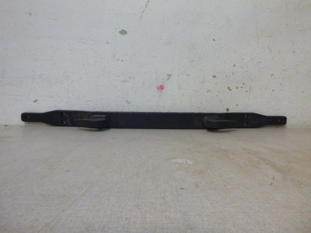 lot 27 image: Pick-Up Tow Bar