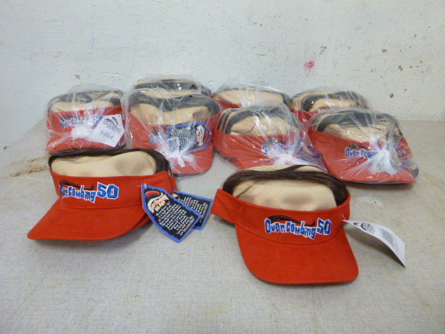 lot 29 image: 24 Over Combing 50 Caps