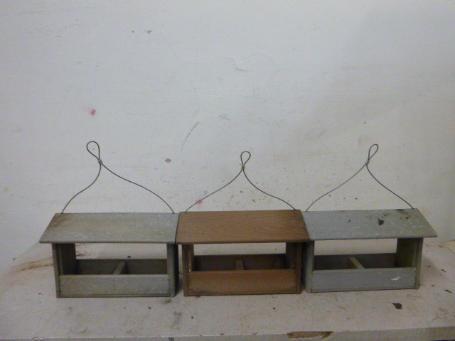 lot 44 image: 3 Bird Feeders