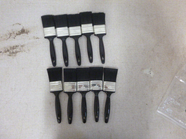 lot 54 image: 10 Paint Brushes