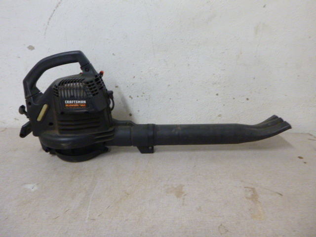lot 71 image: Craftsman Gas Blower