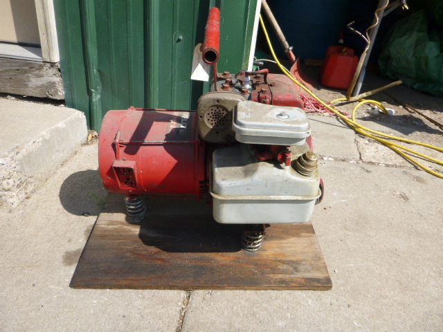 lot 106 image: Homelite Generator