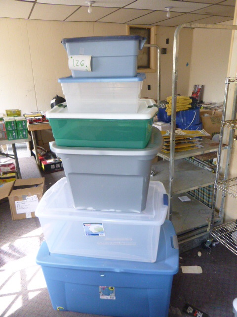 lot 126 image: 6 Totes with Lids