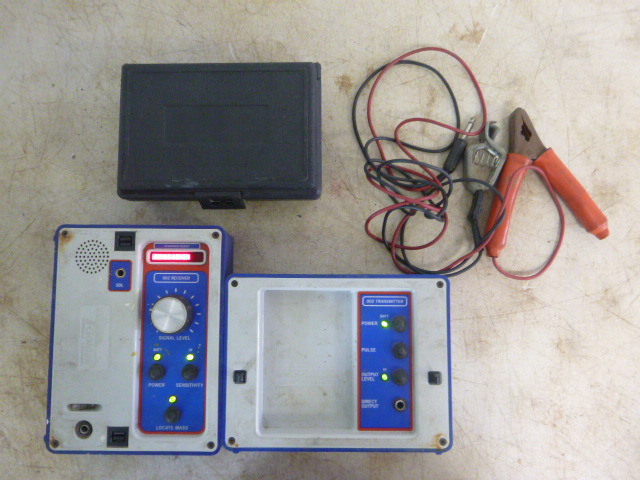 lot 5 image: Goldak Locator 902 Receiver 902 Transmitter