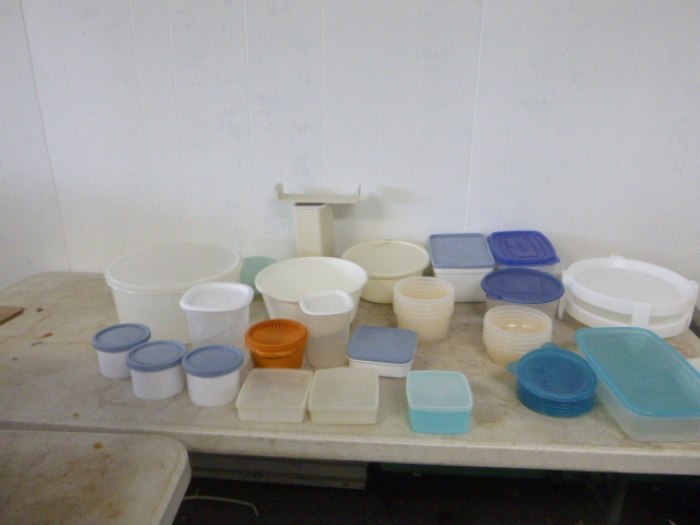 lot 158 image: Miscellaneous Kitchen Items