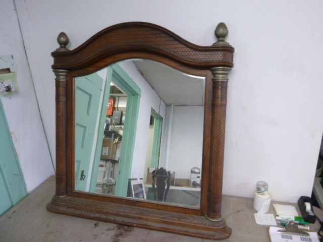 lot 177 image: Dresser Mirror