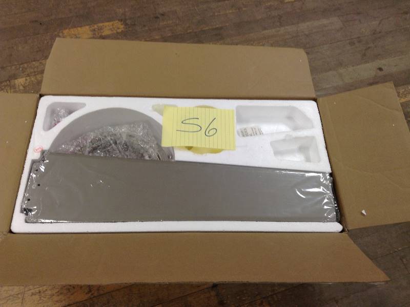 Home Decorators Large Room Ceiling Fan 52 in missing remote and light socket not used