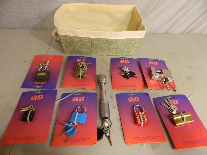 New Padlocks, Hitch Lock