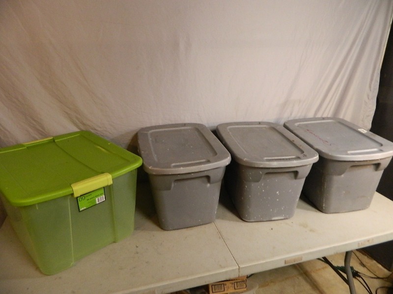 4 Totes with Lids
