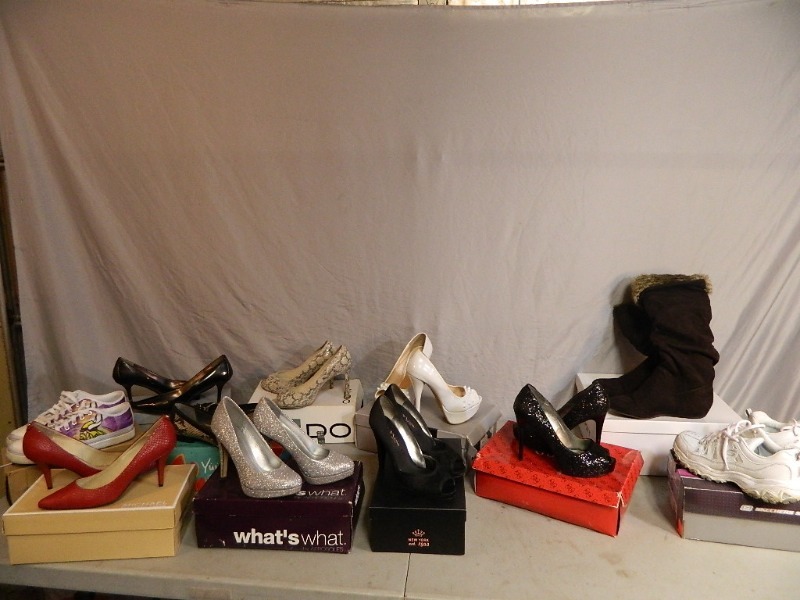 11 Pairs of Womens Shoes